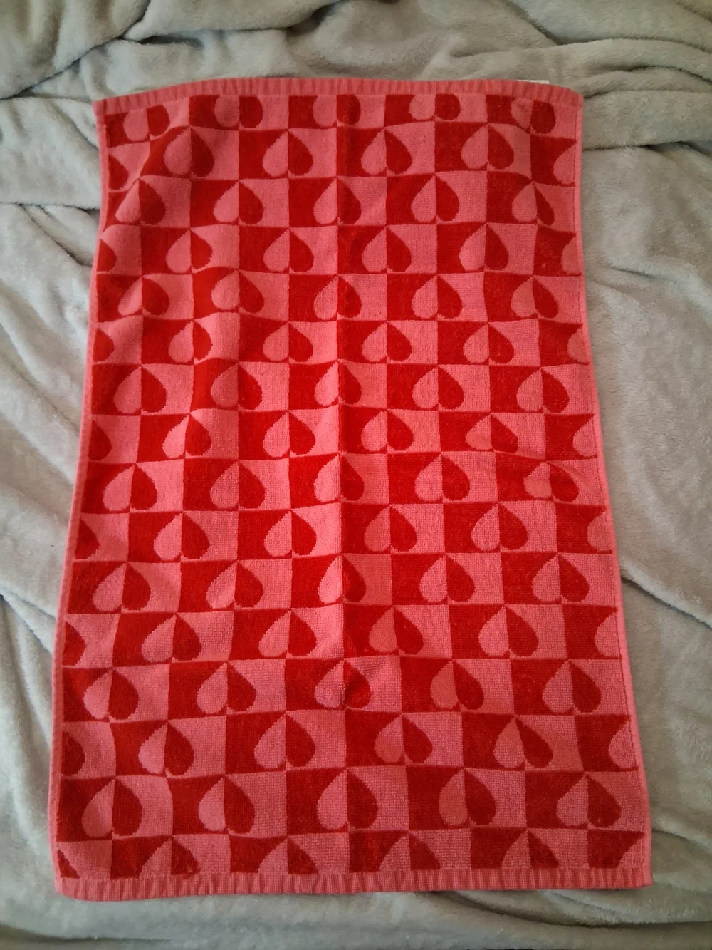 Kate Spade New York Checkered Heart Cotton Hand Towel